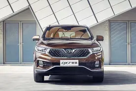 15万以内放弃哈弗，东南DX7星越车宽1米9多，还配三菱引擎图片