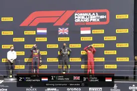 F1英国大奖赛：被爆胎所救——汉密尔顿爆胎拿冠军图片