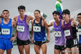 全运400米集体爆发！26岁四川飞人45秒54夺金 前三名均打开46秒图片