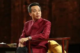 因“停车坐爱枫林晚”，康震在诗词大会被专家质疑，他真的错了？图片