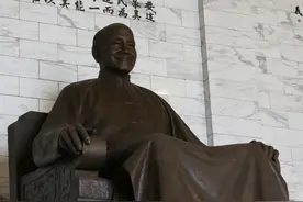 台湾中正纪念堂将移除蒋介石铜像 拟改为反省威权历史公园图片
