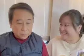 “万人迷”的练就之路，深扒贾玲和冯巩的关系图片