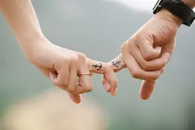 ​能这样对你的女人，已经离不开你了图片