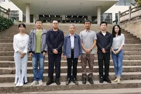 教育部部长陈宝生看望中国人民大学兰坪研究生支教团图片
