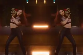 甄子丹17岁女儿热舞，贴身皮裤勒出丰满臀线，1米长腿赛超模图片