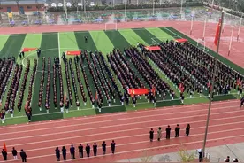 红领巾心向党•争做新时代好队员 —万荣县庆祝中国少年先锋队建队71周年主题队日活动成功举办图片