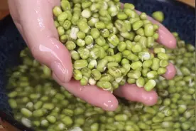 绿豆别再煮粥，教你正宗绿豆凉粉做法，健康无添加，比卖的还好吃图片
