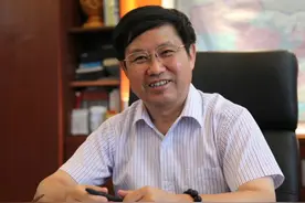 从教师到广西首富，靠研发疫苗成功发家，如今身价620亿图片