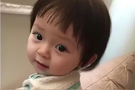 为什么有些小朋友，小时候“貌美如仙”长大后普普通通，原因有三图片