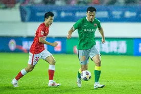 重返“天体”，郜林依然是广州球迷的宠儿图片
