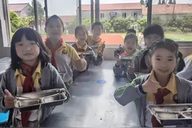 塘甸小学：用一种倡议，致敬袁爷爷图片