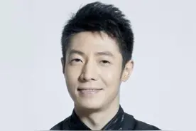 撒贝宁情史录，为什么他会娶一个异国女子?图片
