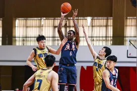 半场98分！全场狂轰161分！杜锋啊，能不能给老万留点面子？图片