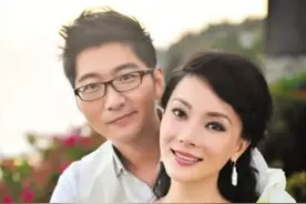 陈数：没生娃，视继子如己出，丈夫两次传绯闻，今晒照庆结婚13年图片