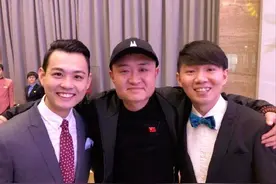 3拒郭德纲，背叛苗阜，29岁爆红，自己翻身当老板：卢鑫可真行图片