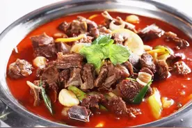 樊哙77代子孙“狗王”樊宪涛，每年屠杀数十万条狗，爱狗人士怒了图片