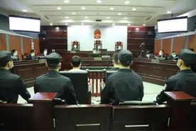 “取快递女子被造谣出轨案”一审宣判！两被告人犯诽谤罪获刑一年图片