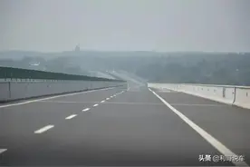 高速路上导航说前方600米有违章拍照，到底是什么意思？图片