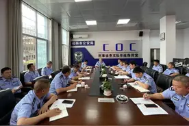 警犬“皮特”，协助破案，立大功！图片