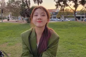 其实韩国博主的穿搭，才是最适合我们中国姑娘们借鉴的，谁学谁美图片