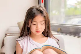 孩子长大颜值高不高，看这4个标志就知道了，占2个以上都不差图片