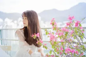 小说：穿越成废物笨蛋美女，当主播赚钱，还没出道竟然就有了黑粉图片