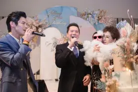 向华强孙女百日宴，郭碧婷全身行头超500万，盘点向华强的子女图片