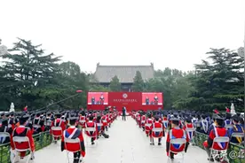 互动与感动交织 惜别与期冀同在——北京大学2020年毕业典礼侧记图片