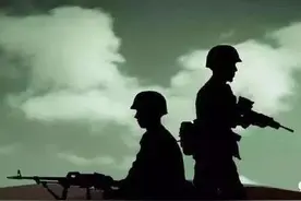 军士服役年限变化，3种探讨方案图片