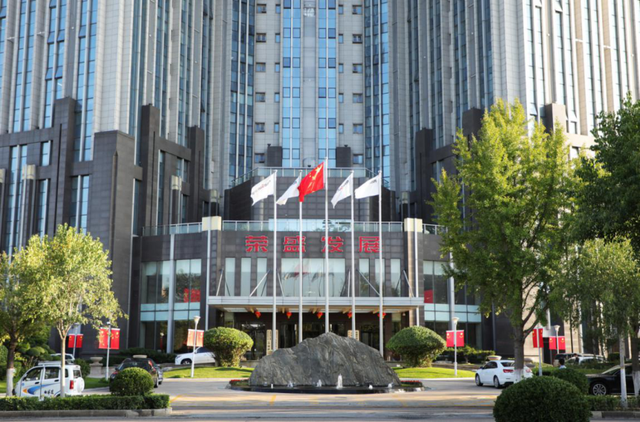 �ٻ�ʢ�ţ����ػ���ح��ʢ��չ���ֻ��ϲӭ���죬Բ�����