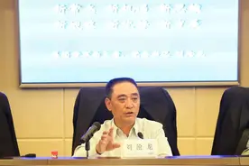 四川最有钱的3大富豪，个个身价上百亿，刘永好靠养猪夺得第一图片