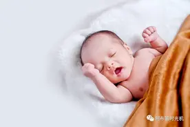 辟谣！那些逼着孩子8点半睡觉的家长，你们都错了图片