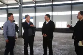 长子县委书记李国强实地调研万名干部入企进村服务工作图片
