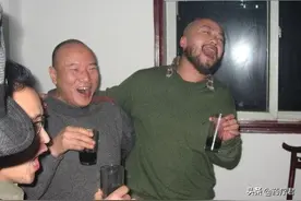 为什么有人酒后胡话连篇，有人却只想睡觉？医生：这可不是好现象图片