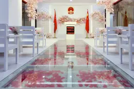 婚庆礼服摄像一条龙免费提供 在海盐领证还能同步办婚礼图片