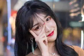 唯一的冯提莫，“最美伪娘”艾比出道被拒绝：太特殊，不敢用图片