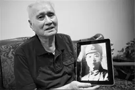 1992年邓小平南巡深圳，会见叶挺后人叶华明：我们40多年没见面了图片