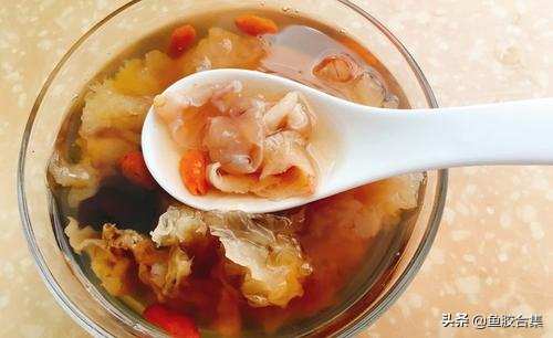 鱼胶炖冰糖可以止咳吗 2025年鱼胶炖冰糖可以止咳吗怎么吃 鱼胶炖冰糖可以止咳吗 2025年鱼胶炖冰糖可以止咳吗怎么吃