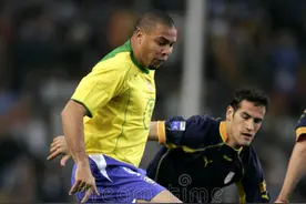 足球历史上的五大巨星，每个人都有自己的特点图片