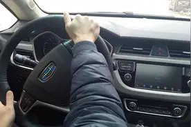 都2021年了，到底能不能原地打方向？真的会伤车吗？懂得不再纠结图片