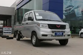 又是一款国民神车？五菱荣光微卡，载人拉货两不误图片