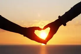 “爱的最高境界是心疼”图片