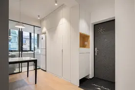 小房子建议考虑去客厅化，她家80平米可以住4-5人，值得参考图片