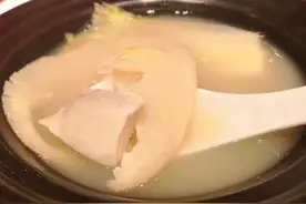 莫言的母亲捡麦穗，诗人的母亲吃臭豆腐，与端午节插艾蒿的关系图片