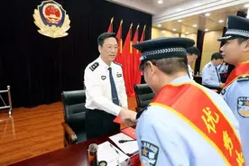 深挖掘、广宣传、促转化！探寻连云港公安“网红”典型频现背后的奥妙图片
