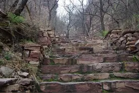 26岁小云和老公离婚后，公婆对她说：小云别走，我让小儿子来娶你图片