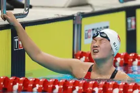 状态神勇！王简嘉禾收获全国游泳锦标赛个人第三金视频封面