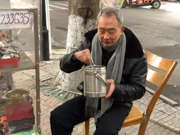 5岁半儿子被拐31年后终找到，父亲韩峰：“只要见他，知道他好，我就满足了”