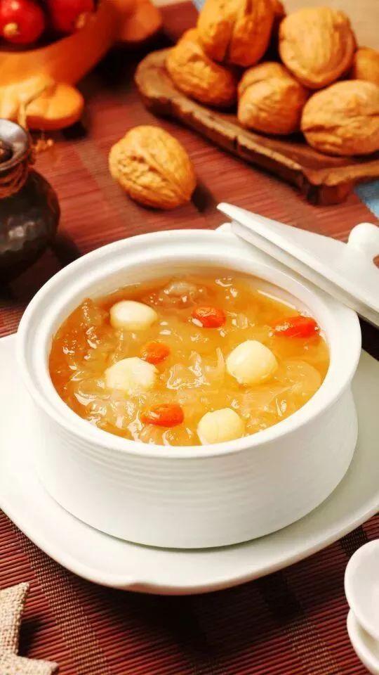 花胶和猪蹄营养价值 2026年花胶和猪蹄营养价值对比 花胶和猪蹄营养价值 2026年花胶和猪蹄营养价值对比