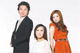 带妈妈去看一场精彩演出图片